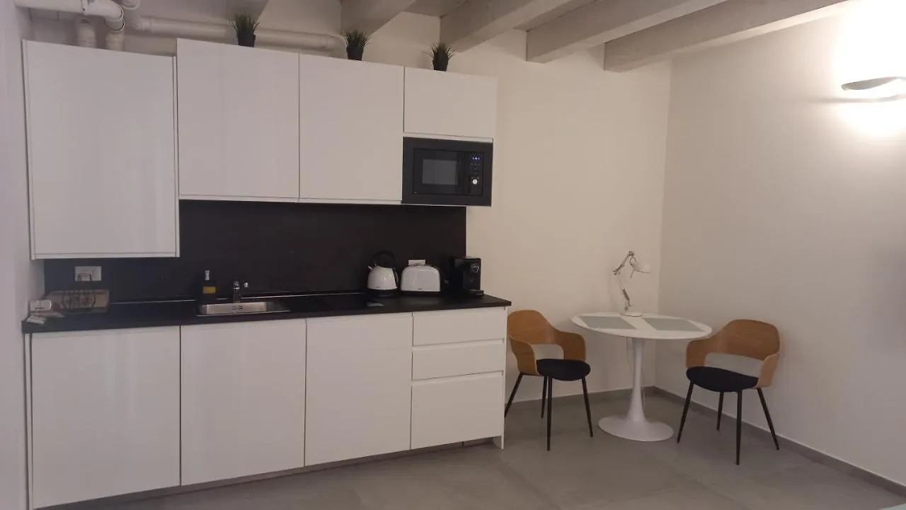Apartment Room 28 Ferrara Italy