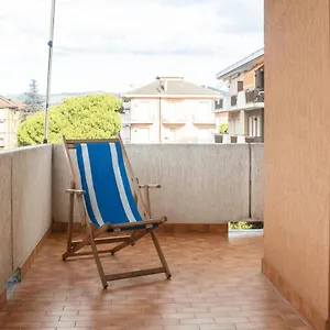  Appartamento Box E Ampio Terrazzo Per Un Relax A 600 Metri Dal Mare Italia