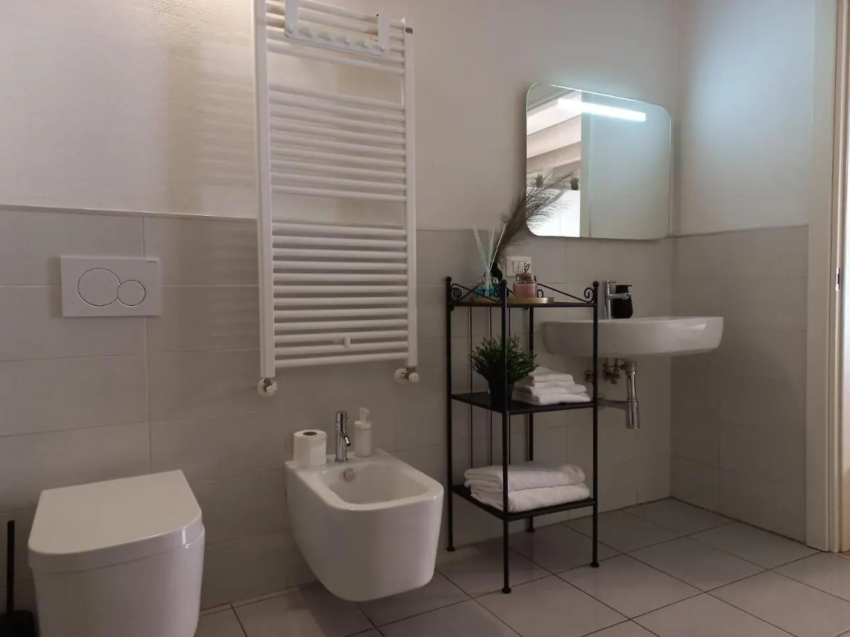 Room 28 Ferrara Daire